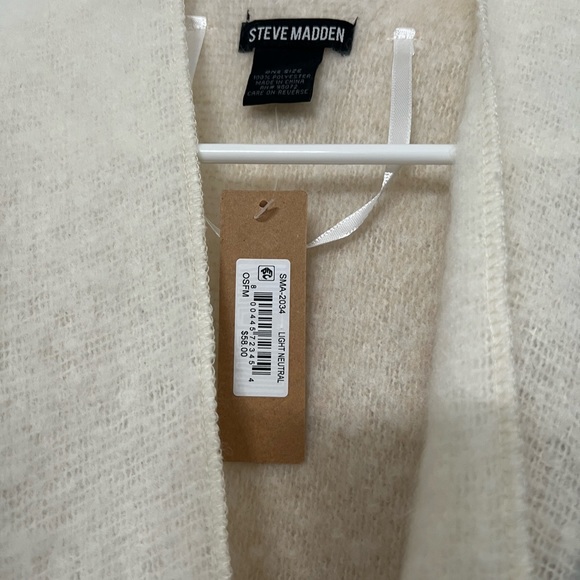 Wrap - Picture 3 of 4